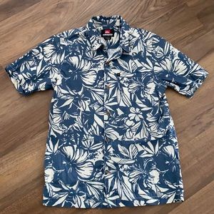 Quiksilver short sleeve Hawaiian print shirt
